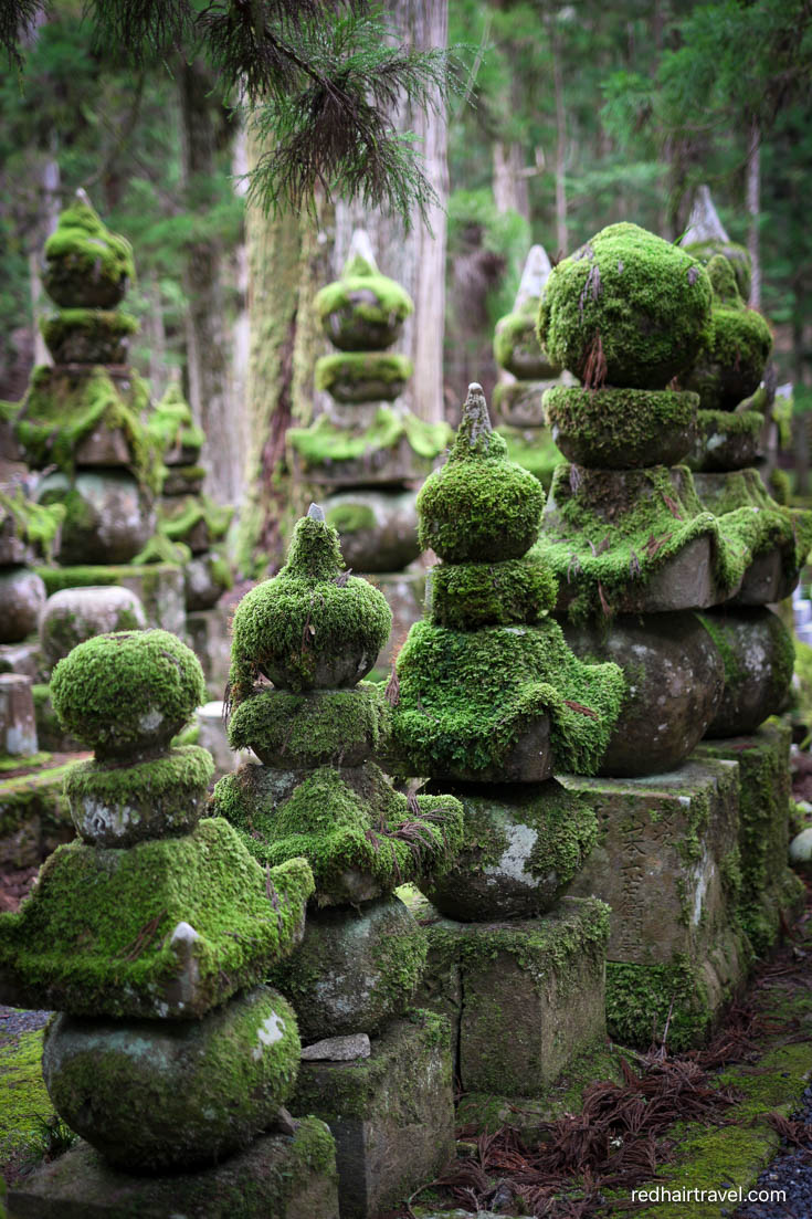 Okunoin cemetery, Koyasan